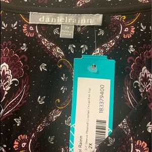 Blouse from stitch fix. Caleena 3/4 sleeve pleated crochet. Black